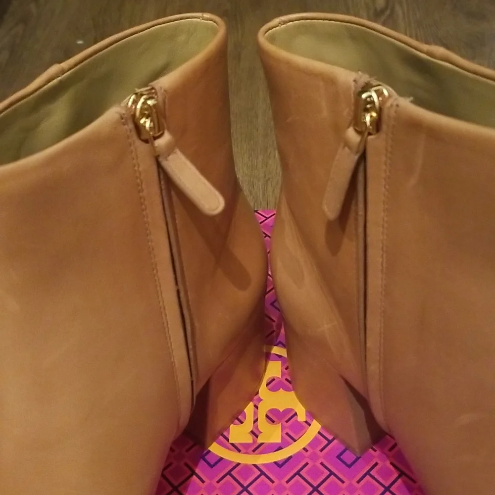 New Tory Burch Juliana 2 Leather Bootie Size 10 - Picture 11 of 12